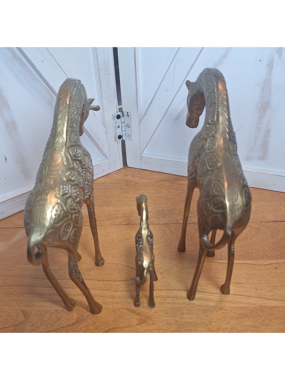 Vintage Set Of 3 Solid Brass Giraffe Statue Figurines Mom/Dad/Baby/Family - Picture 4 of 9
